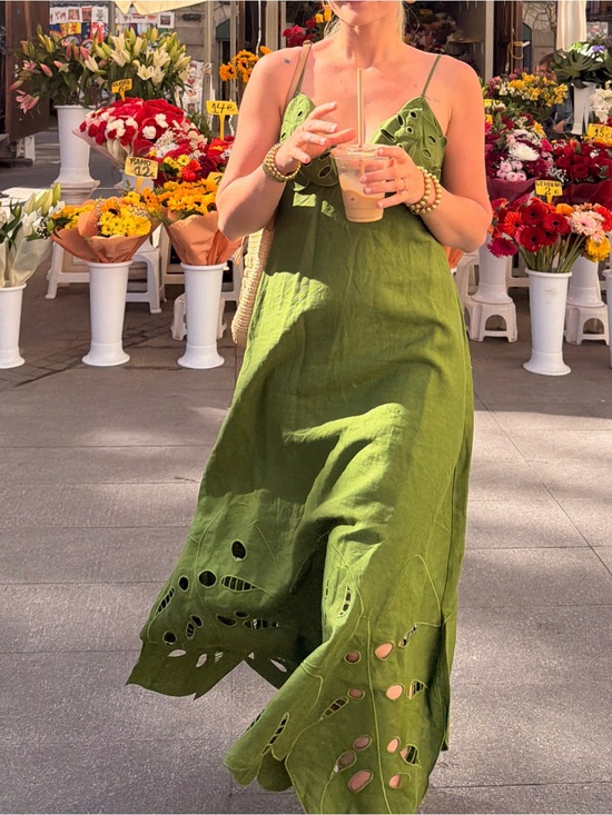 FARM Rio Dresses & Skirts - Farm Rio Monstera Leaf Appliqué Green Eyelet Midi Slip Dress